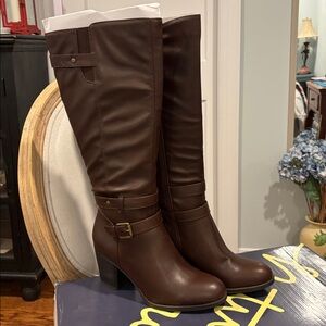Natural Soul Brown Heeled Boots